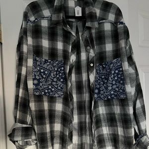 POL Large flannel with bandana design embroidery
